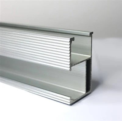 Aluminijska krovna solarna ugradnja