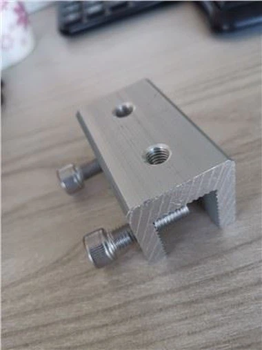 Stojeće aluminijske stezaljke za krov šava